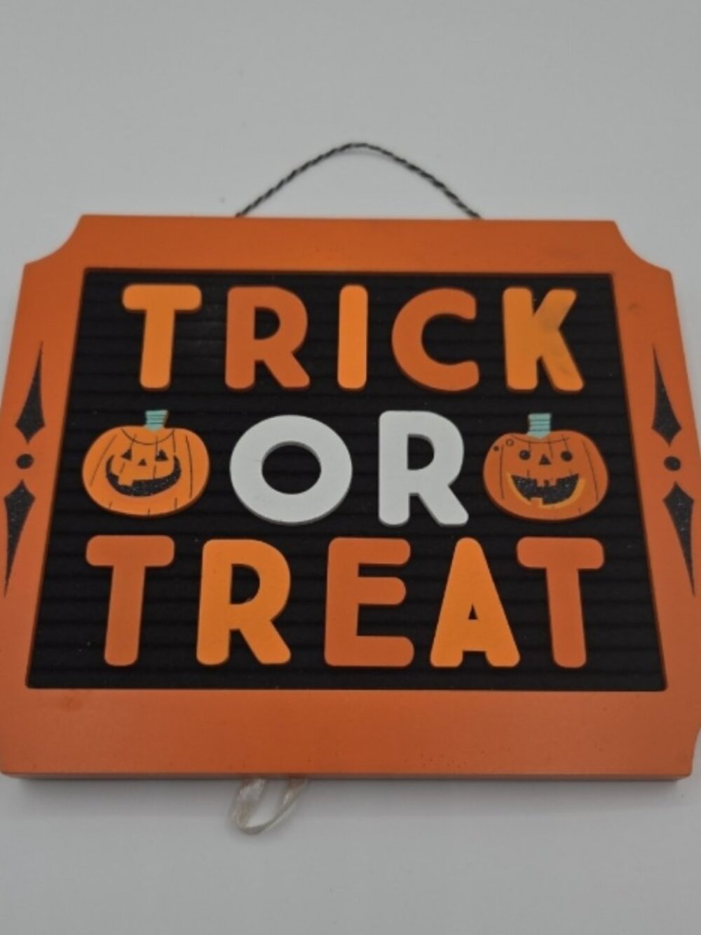 Halloween Trick Or Treat Hanging Wooden Sign Pumpkin Wall Decor Orange Black